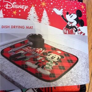 Disney Christmas dish drying mat